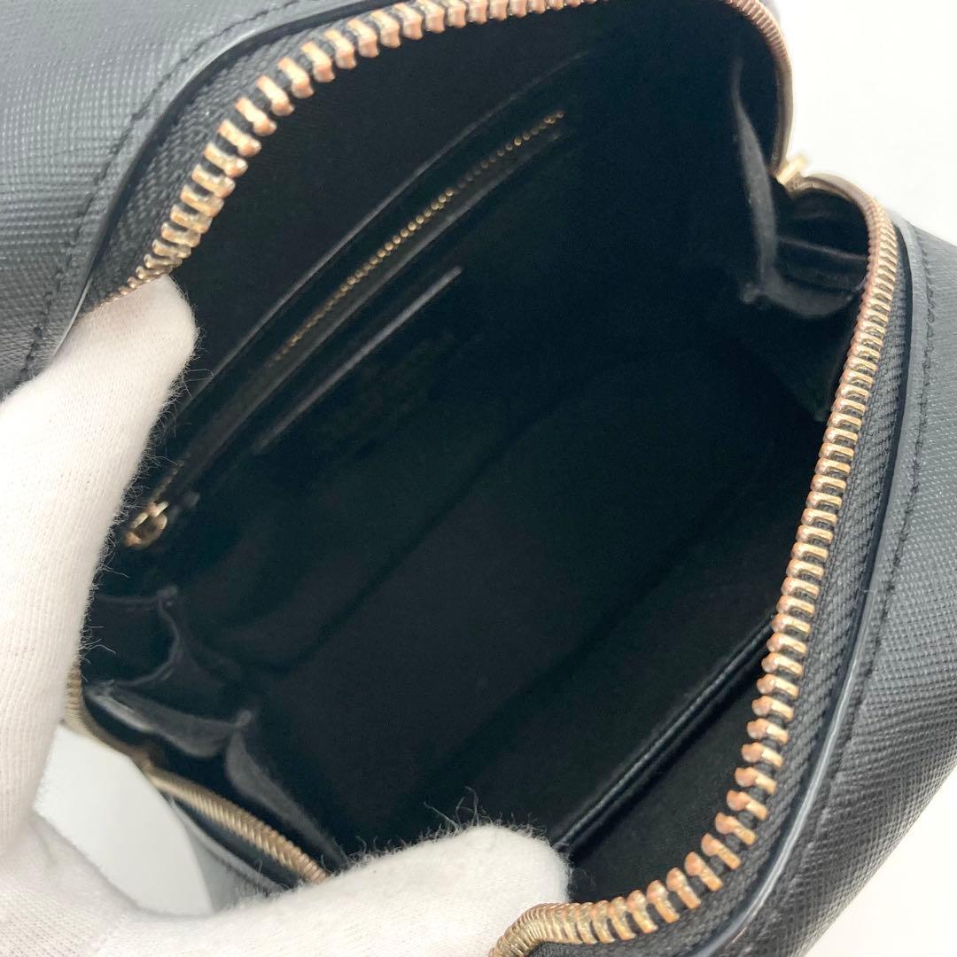 a m✨ ヴィヴィアンウエストウッド ミニリュック バッグ 黒 オーブ