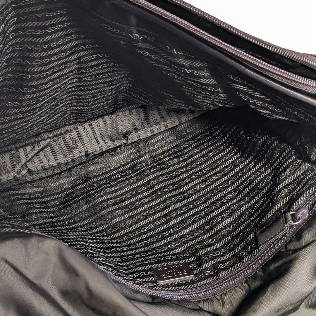 美品　プラダ　ショルダーバッグ　メッセンジャーバッグ　ビジネス　ナイロン　A4可