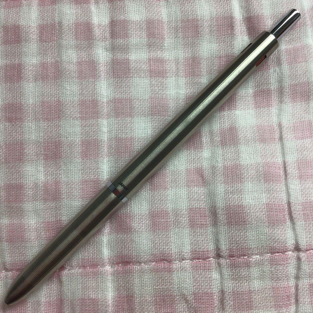 パイロット ボールペン 細字3色 シール付き 振り子式 廃盤 - メルカリ