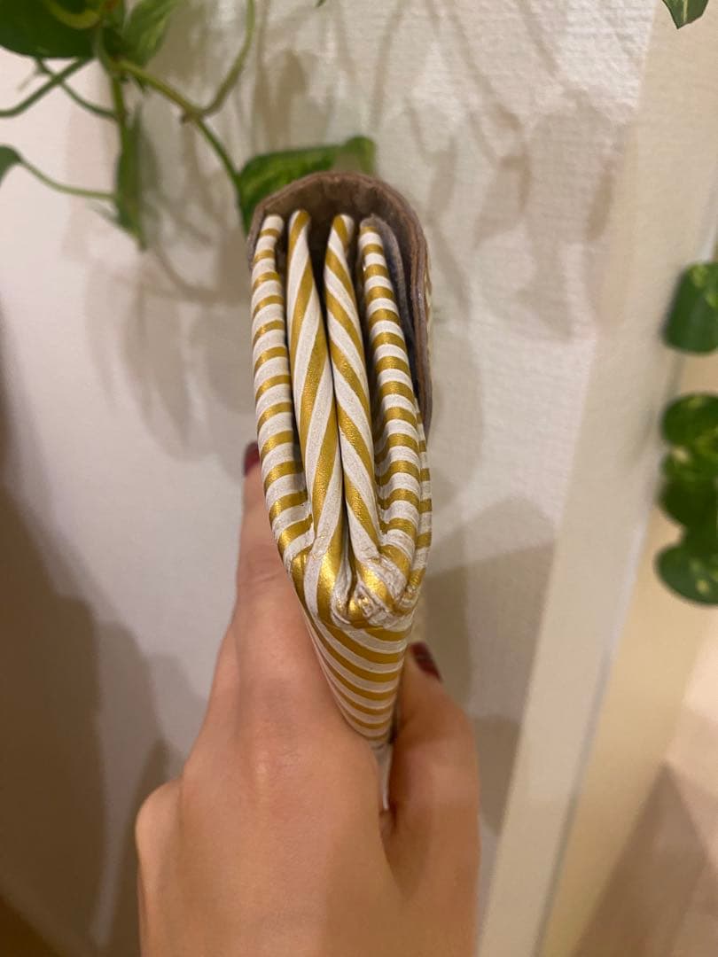 carmine ゴールドストライプ クラッチ財布〜鯉〜