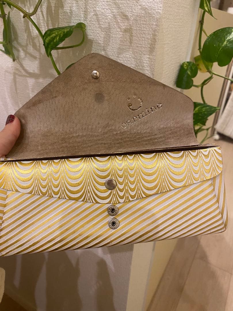 carmine ゴールドストライプ クラッチ財布〜鯉〜