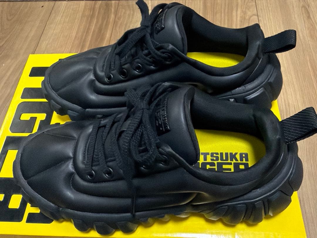 オニツカタイガー　ANTIGRE PUFF 2.0