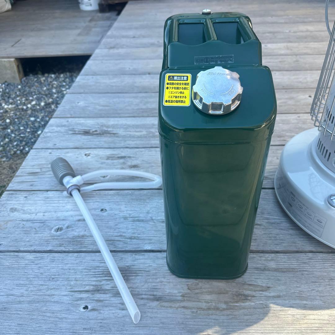 タカチャン様専用 2022年製 トヨトミ 石油ストーブ KS67HW おまけ付き