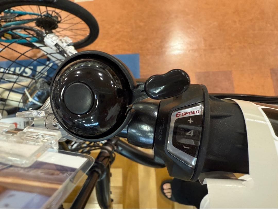 新品未使用・２台でこの価格！ 電動アシスト自転車 シティタイプ 黒・アイボリー