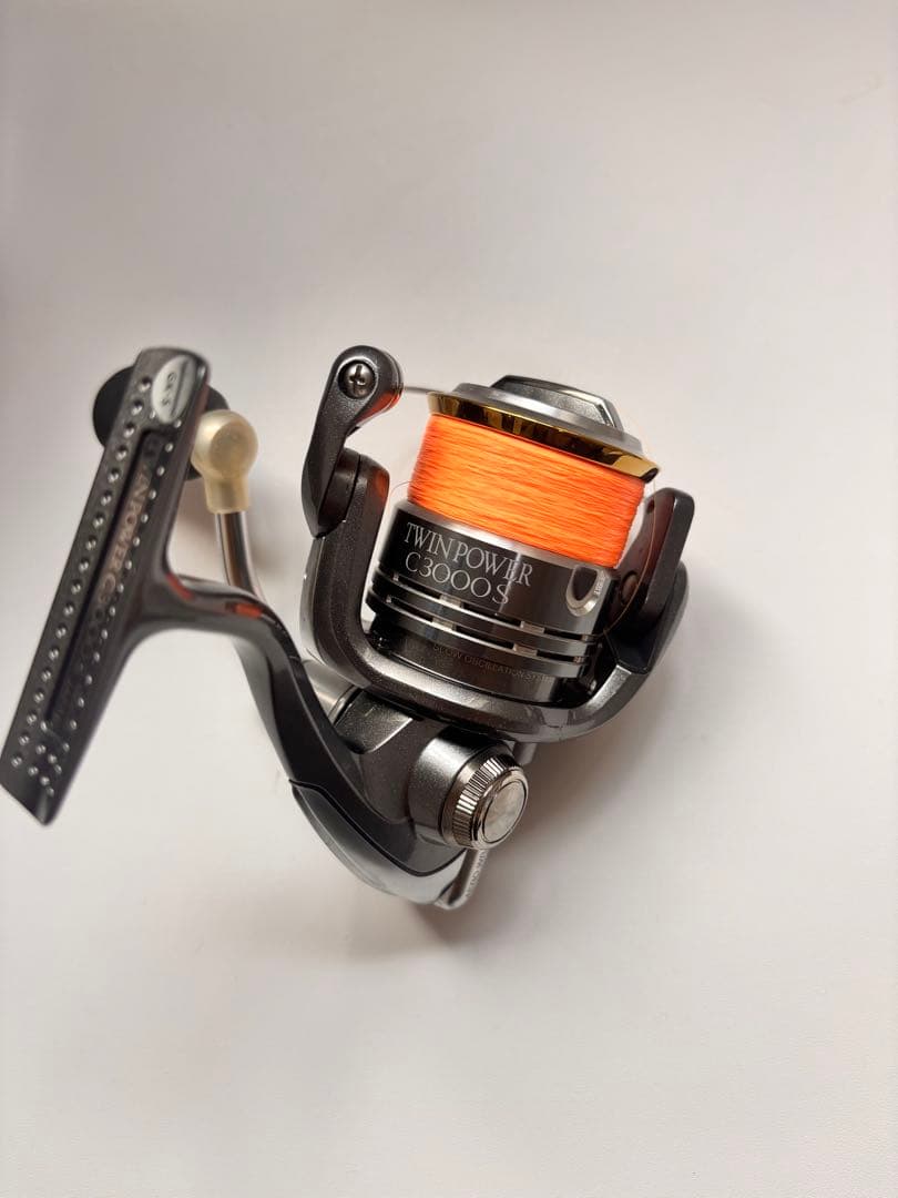 TWIN POWER C3000S スピニングリール
