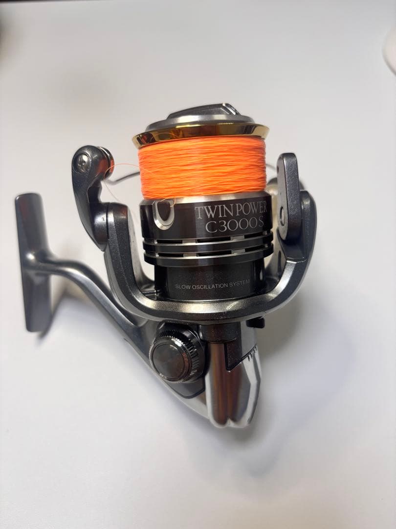 TWIN POWER C3000S スピニングリール