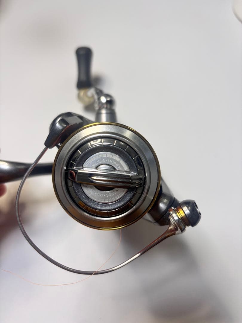 TWIN POWER C3000S スピニングリール