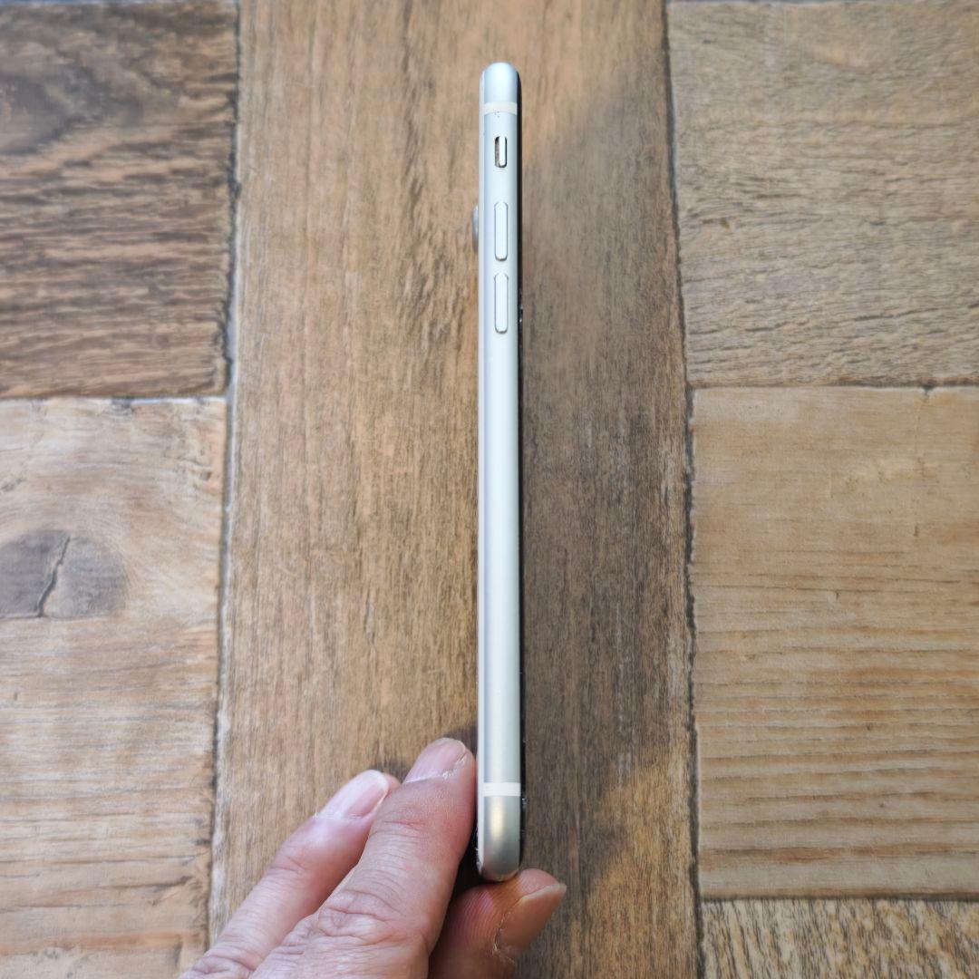 iPhone SE2ホワイト 64GB初期化済 a2275 - メルカリ