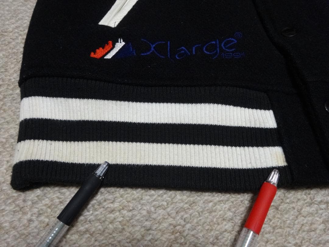 名作　エクストララージ　シカゴ・カブス　パロディー　スタジャン　黒　レザー　牛革