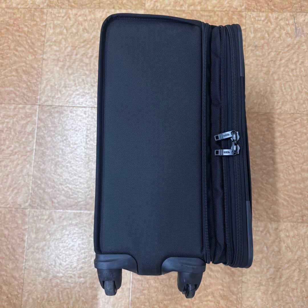 TUMI 22060DH 機内持込みOK4輪キャスター付きスーツケース　トランク