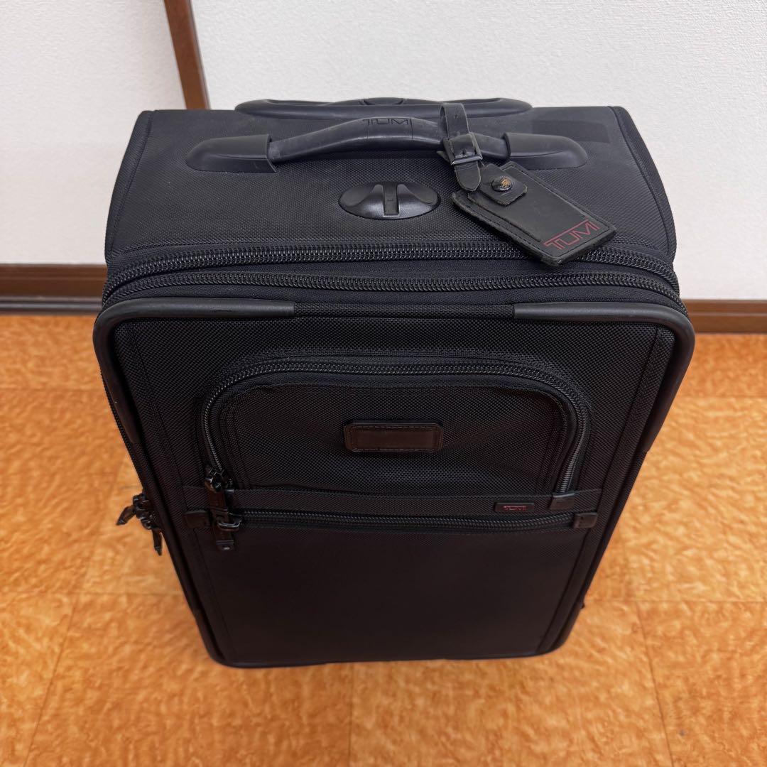 TUMI 22060DH 機内持込みOK4輪キャスター付きスーツケース　トランク