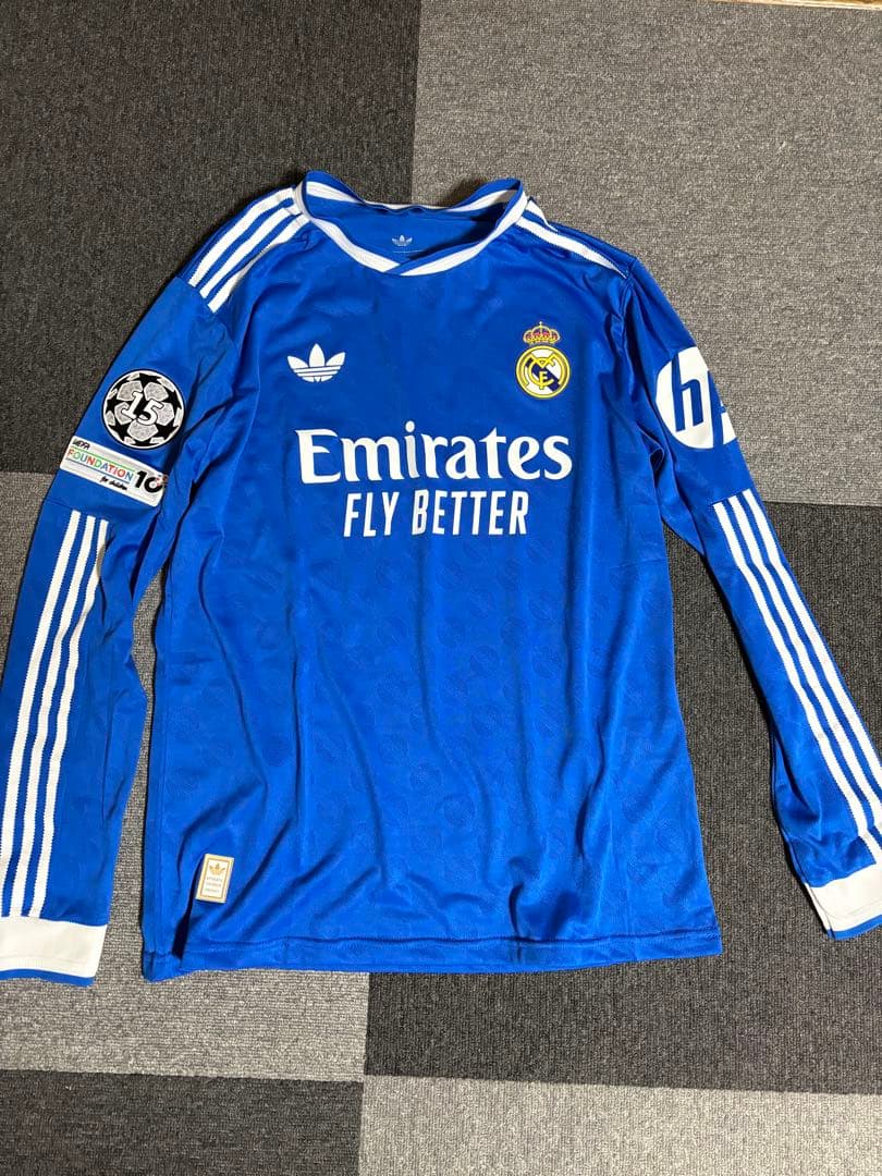 激レア レアルマドリード3rd ユニフォーム エムバペ 長袖 オーセンティック