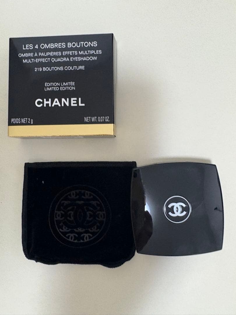 CHANEL-レ キャトル オンブル ブトン219-