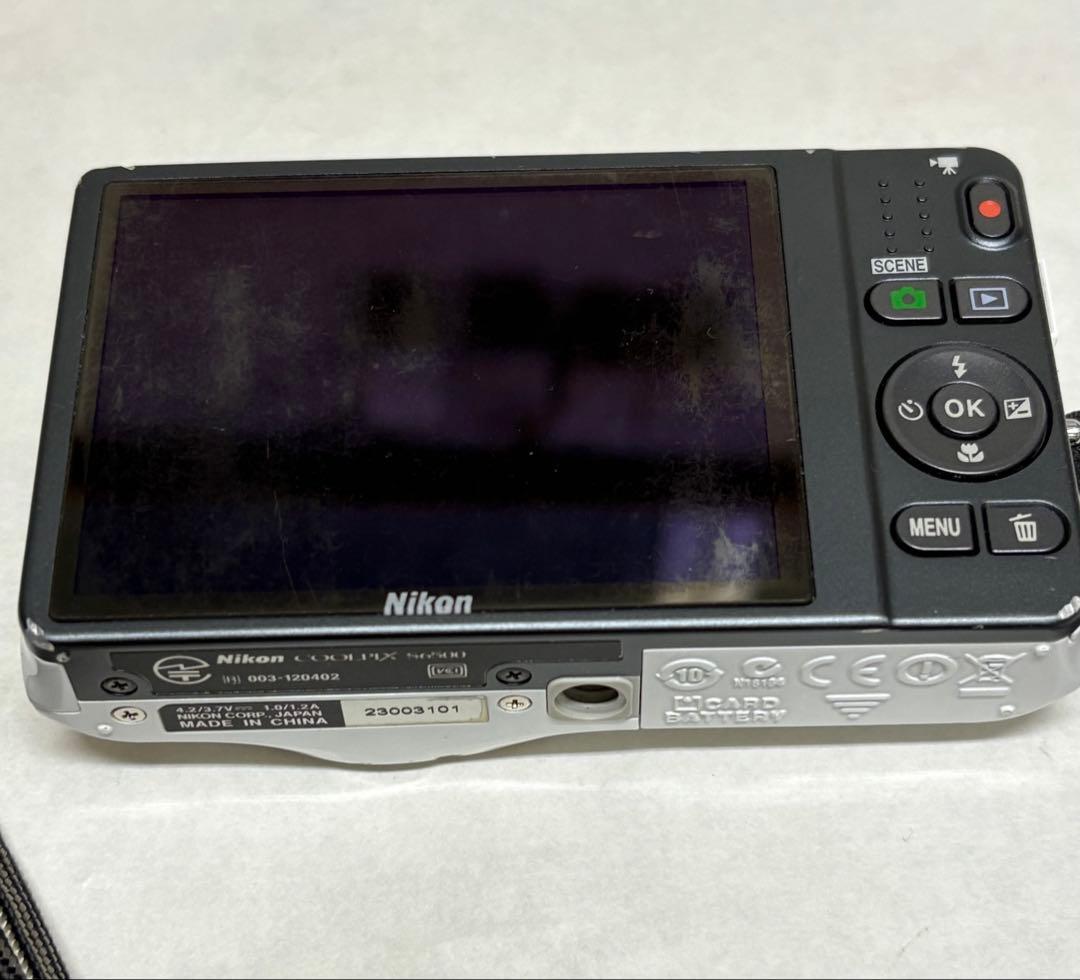 ニコン Nikon COOLPIX S6500 ホワイトオールドコンデジ - デジタル