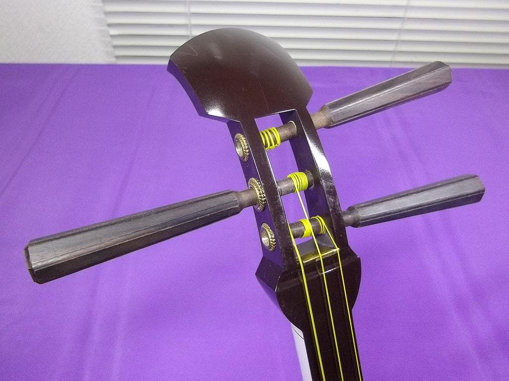 人工皮 三味線 プラスチック製 プラ竿　プラ胴 練習用　合成皮