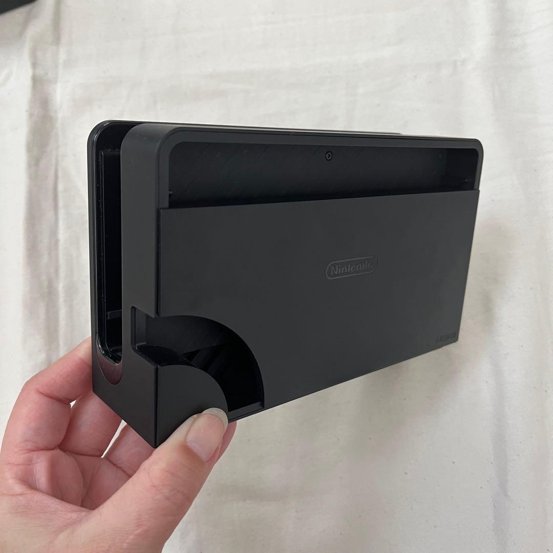 Switch 動作確認済Joy-Con充電器 3COINSコントローラー ケース