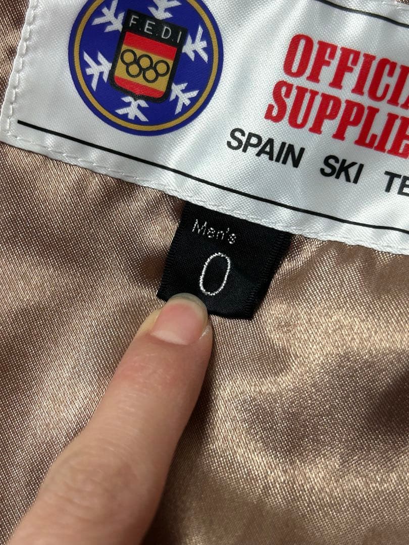 DESCENTE スキー　ウェア　スペインナショナルチーム　Oサイズ