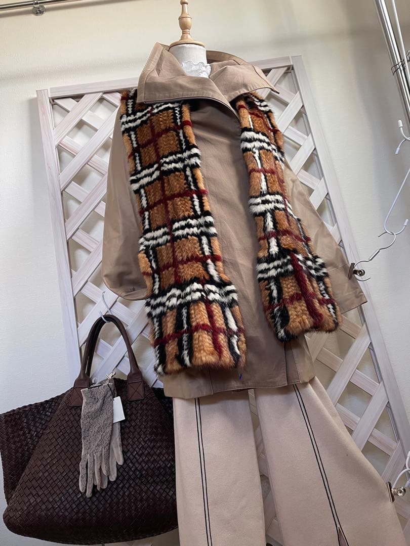 ⭐︎ ミンク　× チェック　新古　⭐︎ショール　　先端ラッフル系