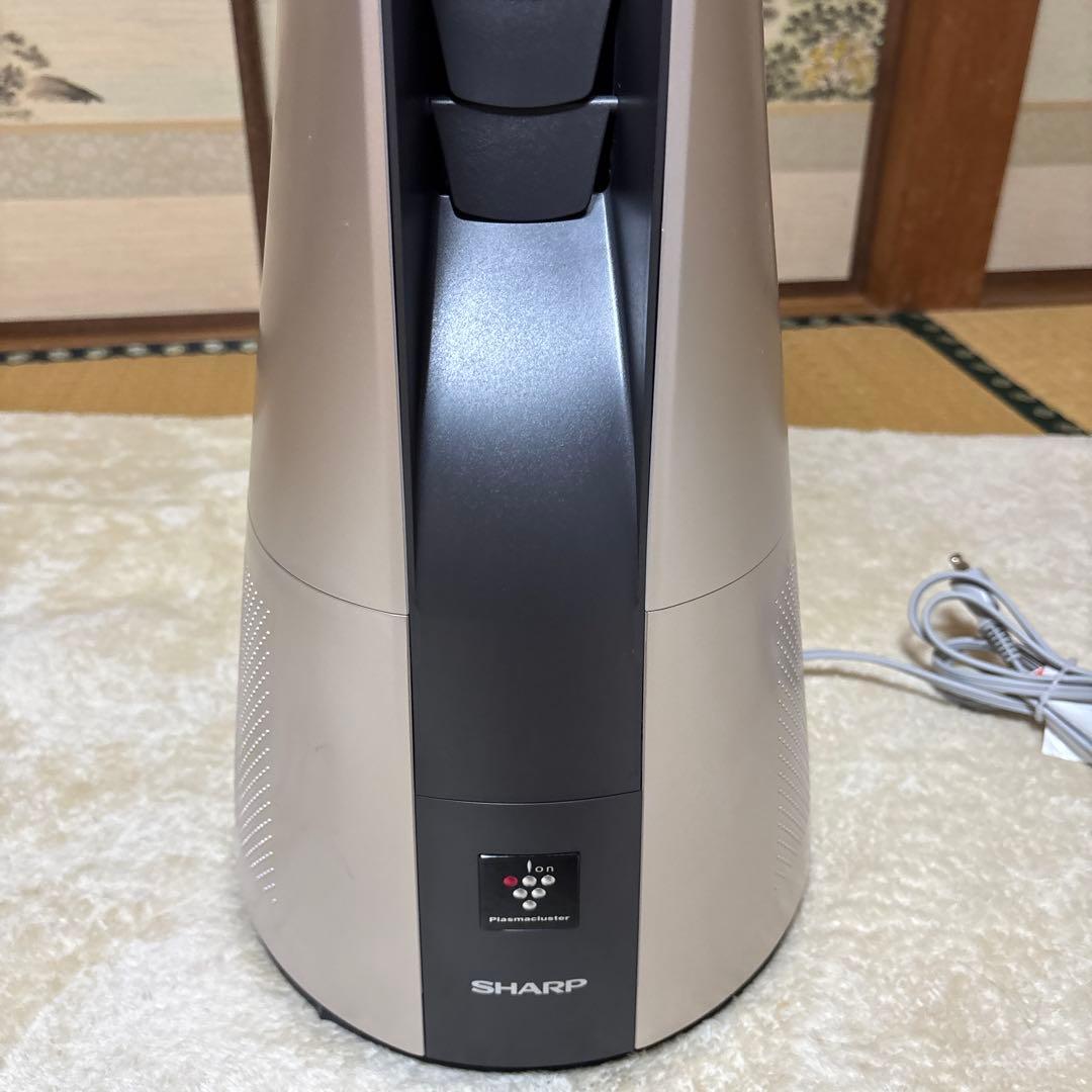 美品シャープ スリムイオンファン HOT＆COOL 2022年製