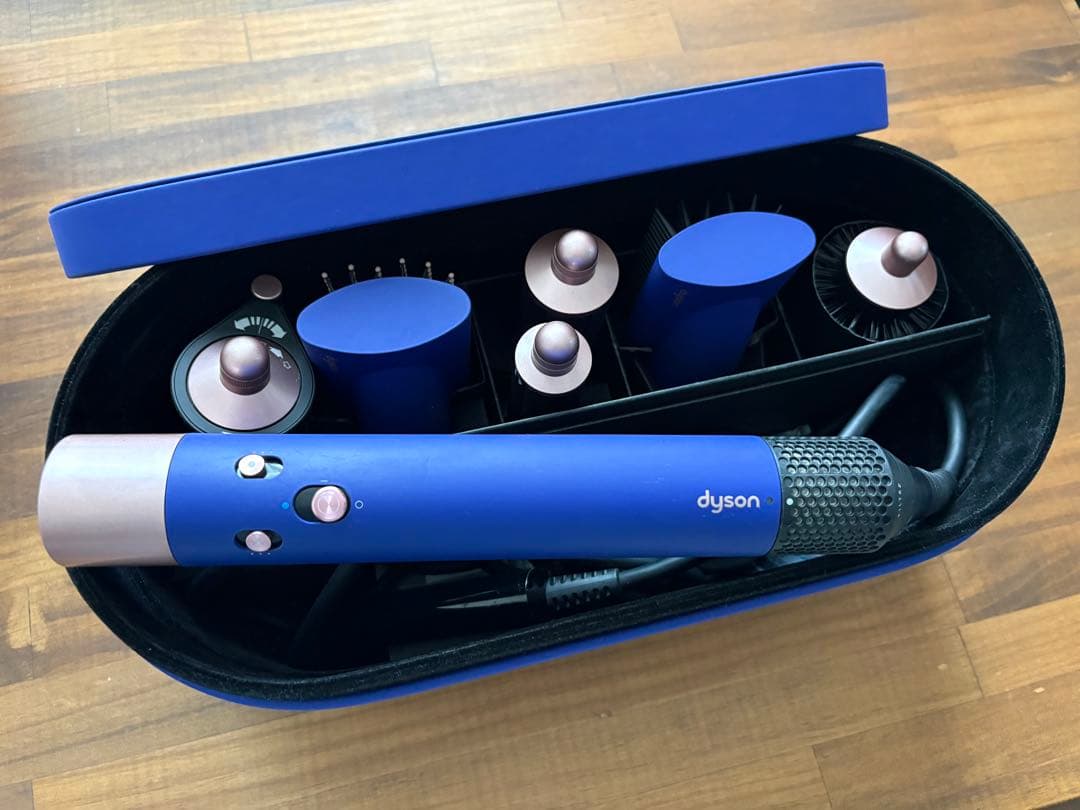 美品】Dyson ヘアドライヤー アタッチメント6個付き - メルカリ