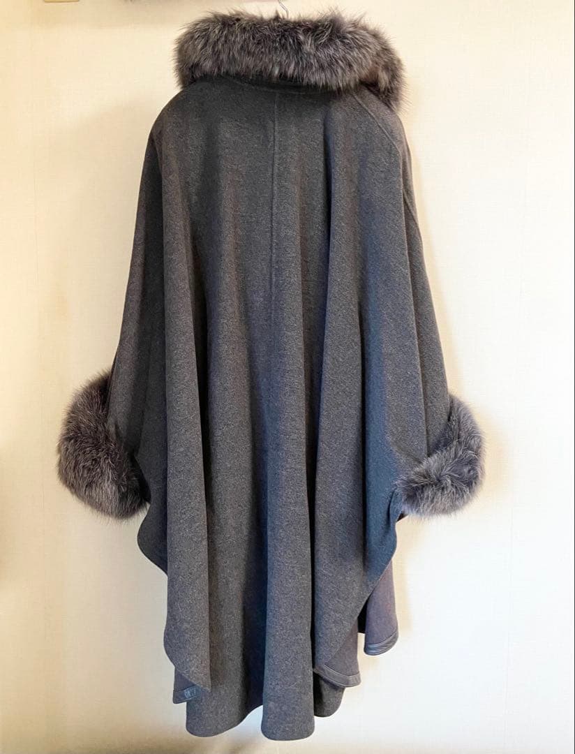 a*a様 美品TURKIS TUKKUポンチョ カシミヤ＆フォックスファー　コー
