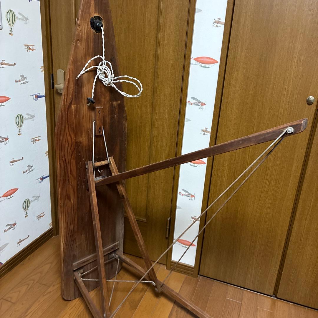 ヴィンテージ 折りたたみ　アイロン台 ウッド　木製　アンティーク 照明付　ライト