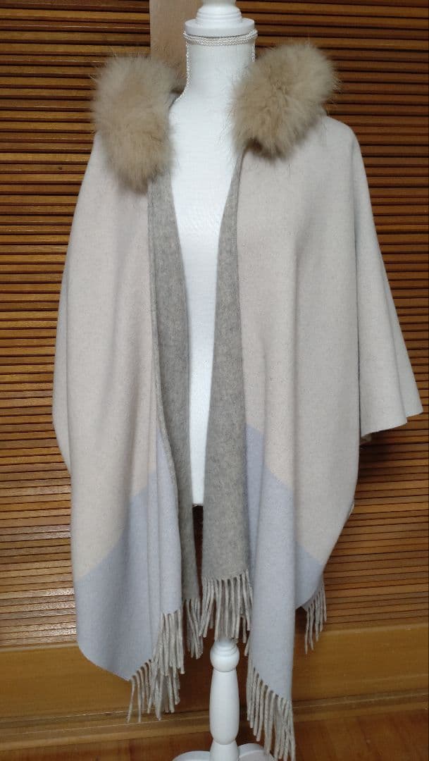 GRACE CONTINENTAL　リバーシブル　ケープ