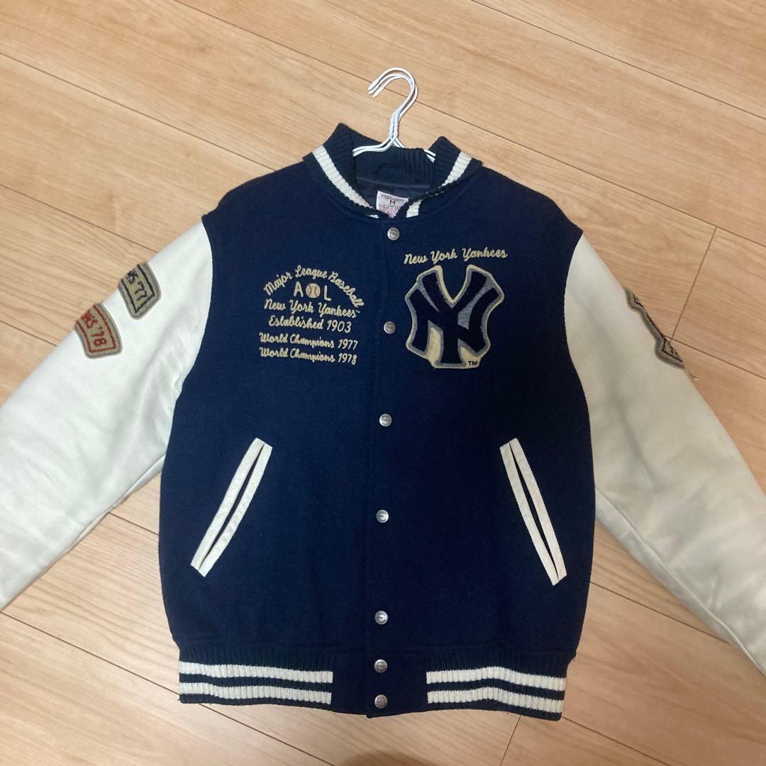 ユニクロ✖️MLBニューヨークヤンキーススタジャン激レア - メルカリ