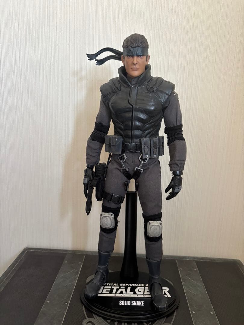 1/6 カスタム メタルギアソリッド ソリッドスネーク MGS1 ホットトイズ