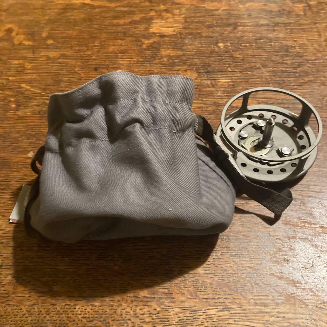 ハウスオブハーディ、フライリール 収納袋付き. JLH ULTRALITE #5