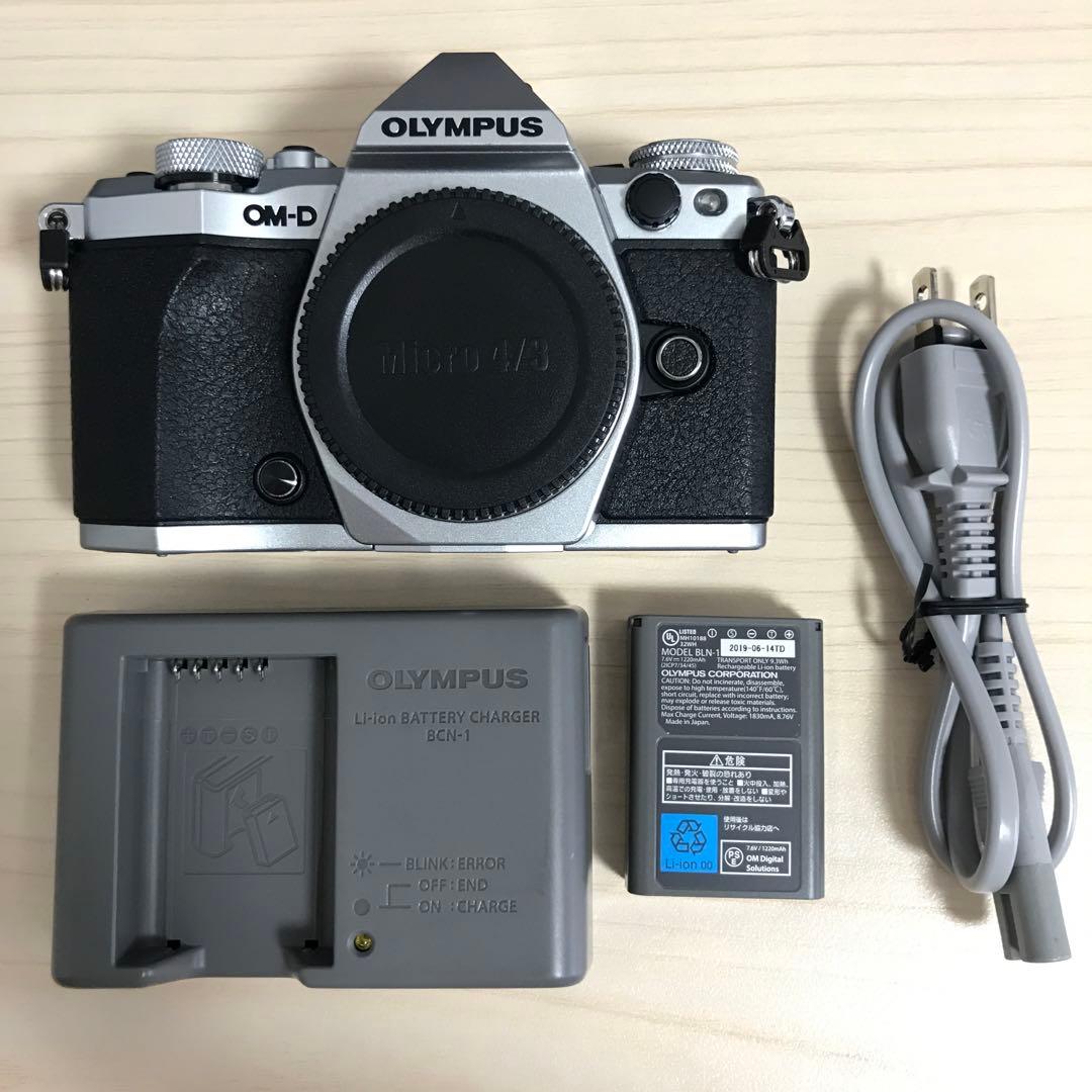 OLYMPUS　 OM-D E-M5 Mark II