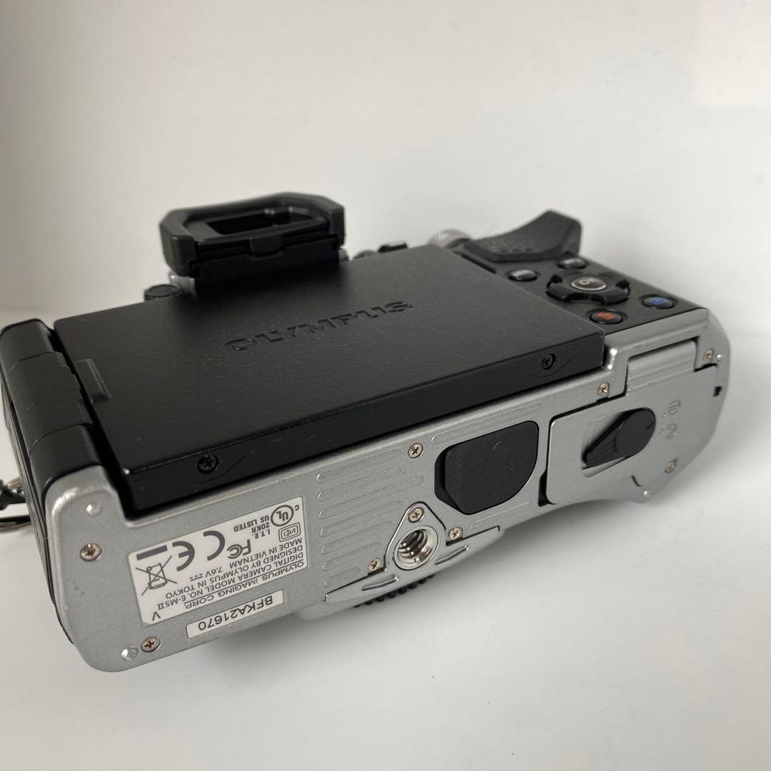 OLYMPUS　 OM-D E-M5 Mark II