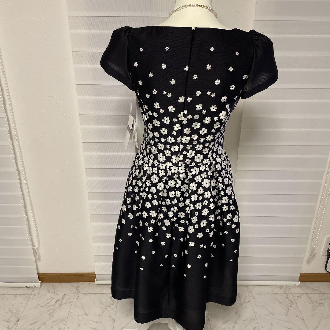 今季物ワンピースこちら早い者勝ちです。