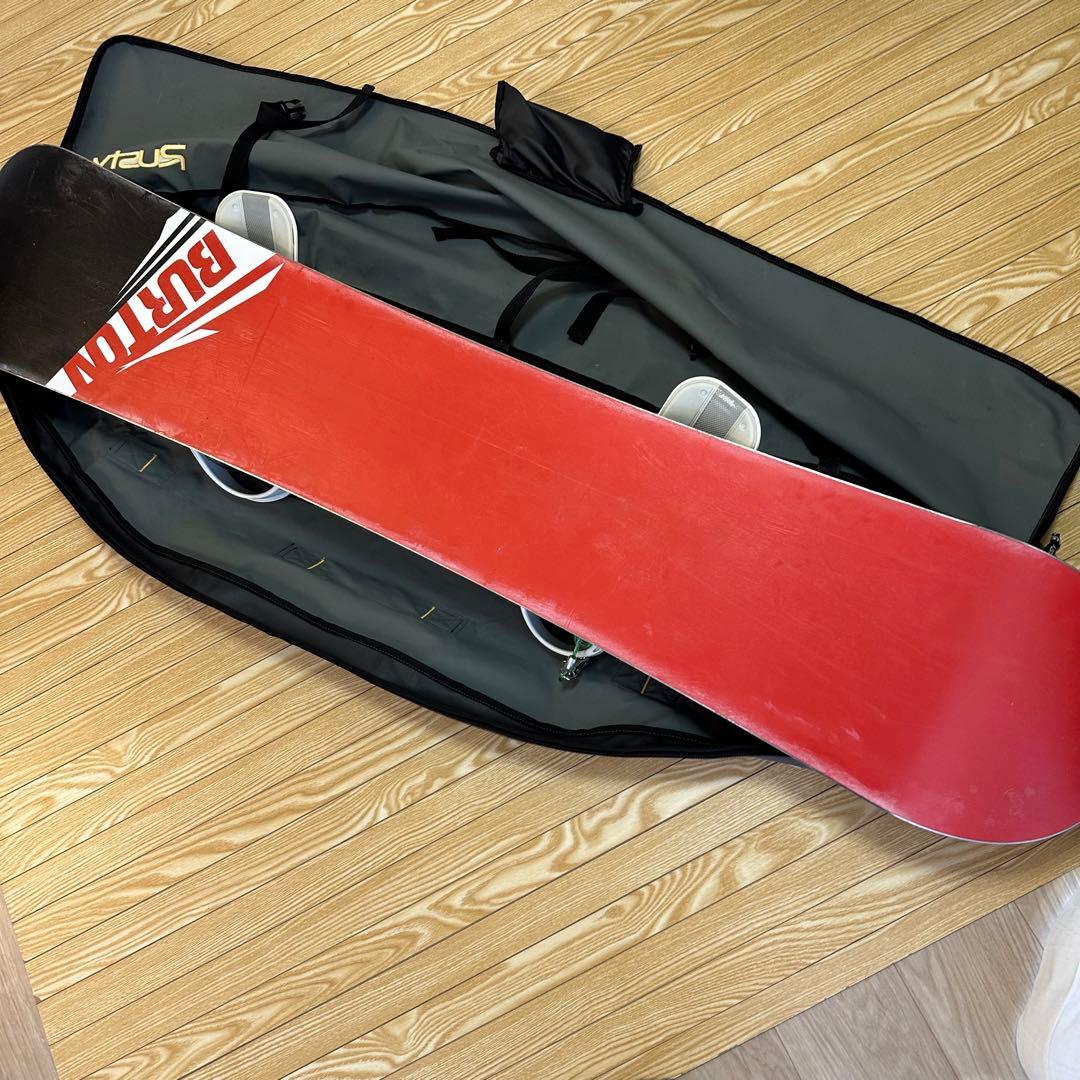 BURTON スノーボード板　ビンディング、収納ケースバッグ
