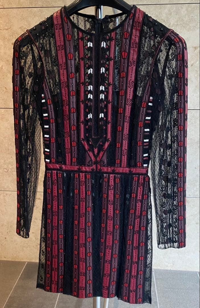 ヴァレンティノ　ドレスライン