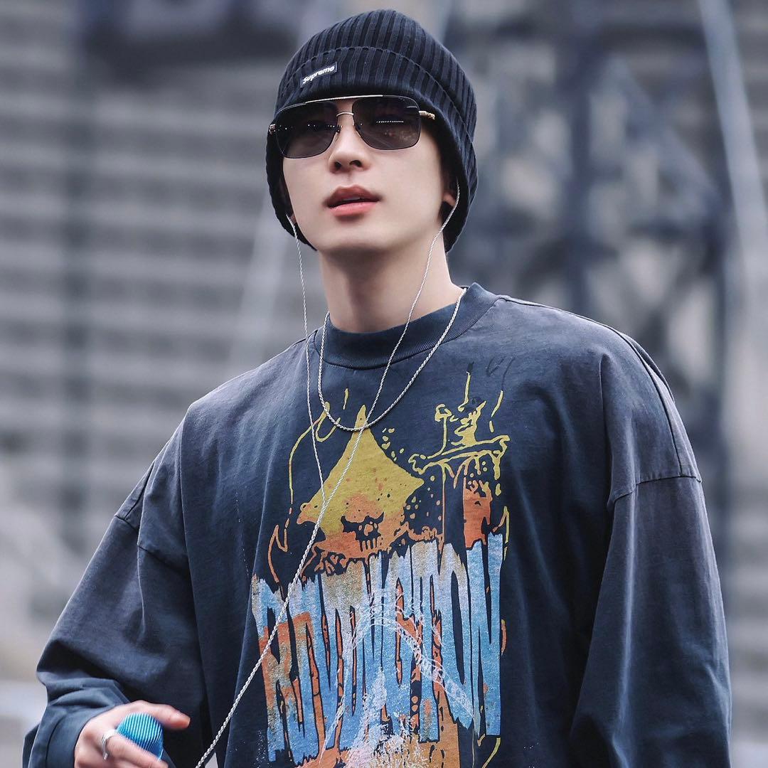 BTSグク着用　supreme Overdyed Beanie Black 黒