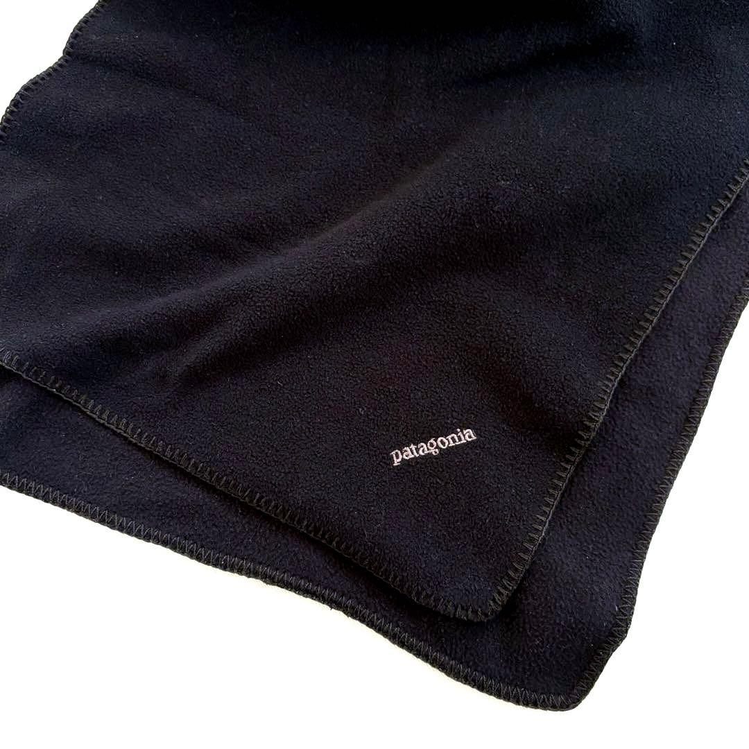 patagonia マイクロ デラックス スカーフ フリース マフラー 黒 - メルカリ