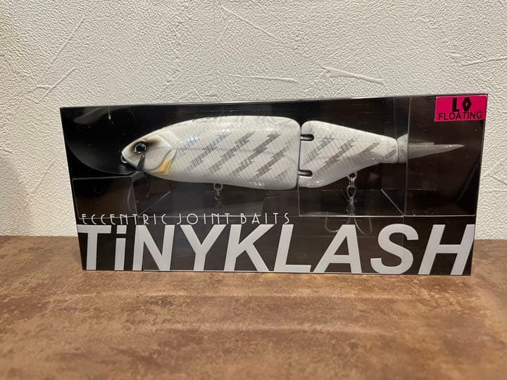 DRT タイニークラッシュ エレクトリックホワイト L108312698 - ルアー