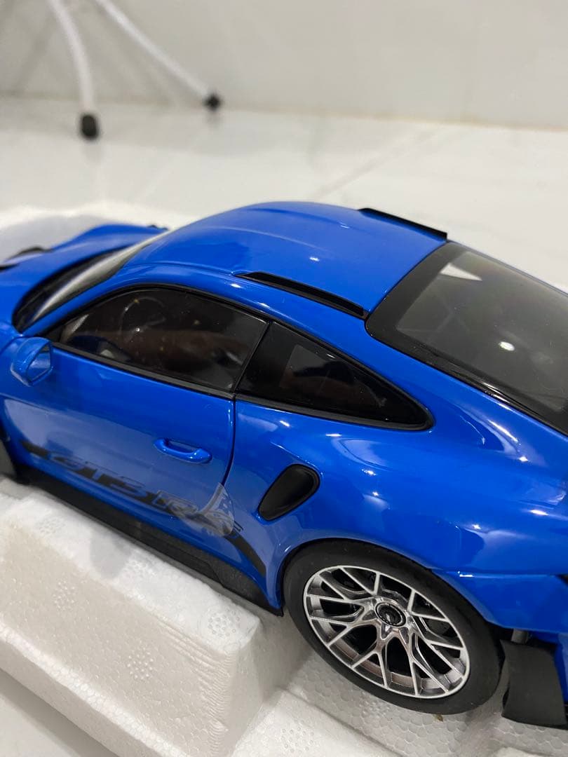 NOREV ポルシェ911 GT3 RS ミニカー 1/18
