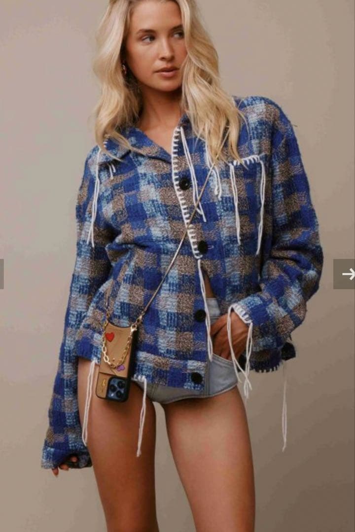 BANDOLIER GIA TAN iPhone16pro ストラップ付き　完売