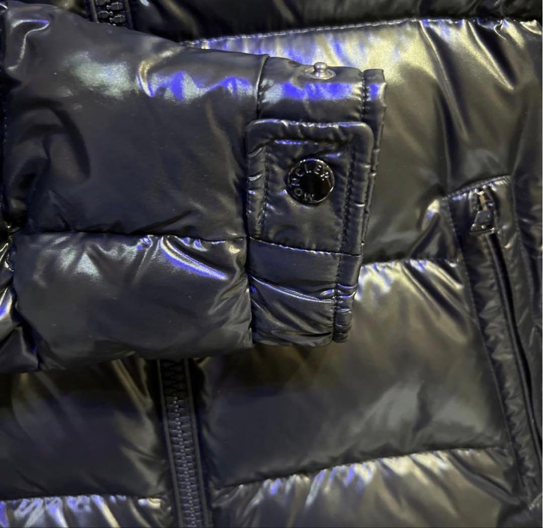 モンクレール　ダウンジャケット　3