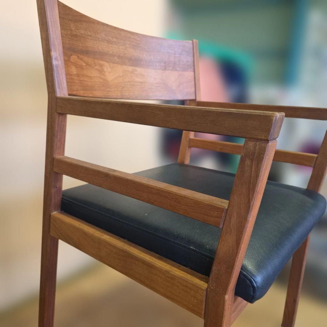 MasterWal アームチェア ブラウン　ウォールナット