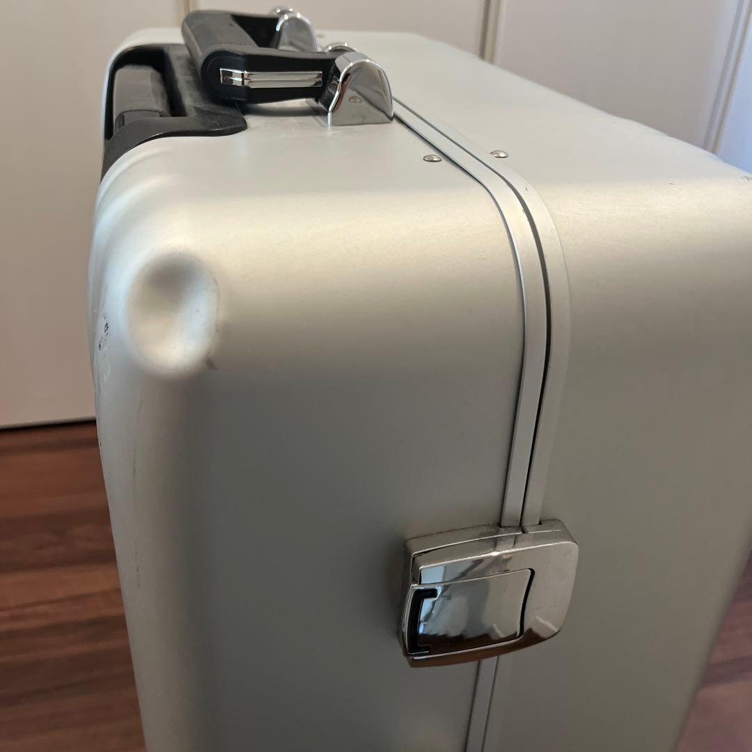 ゼロハリバートン　ZRC24-SI