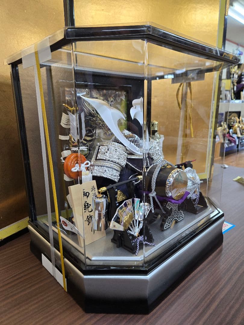 ゆみたん【展示品限り】五月人形　兜　鍬形　ケース飾り　※閉店セール　K5