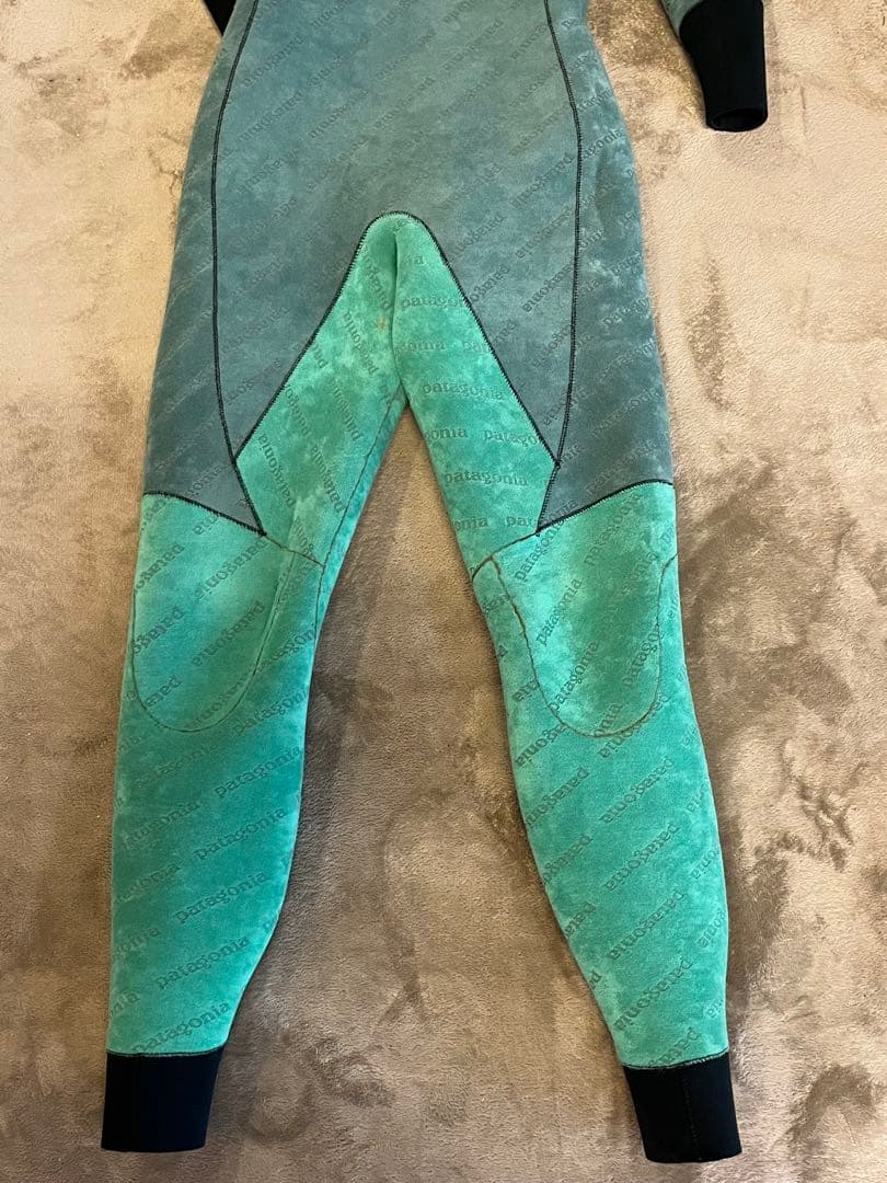 日本製】 パタゴニア ウェットスーツ 5mm バックジップの通販はau PAY