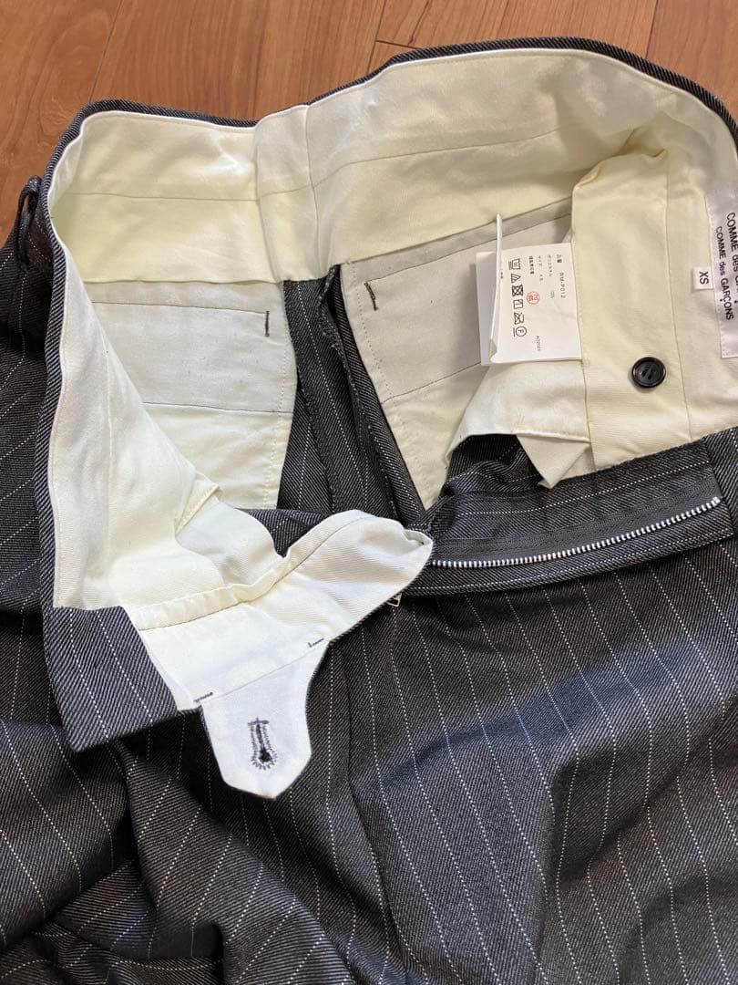 ★★お取置き品★★コムデギャルソンレディース　ストライプ グレー ガウチョパンツ