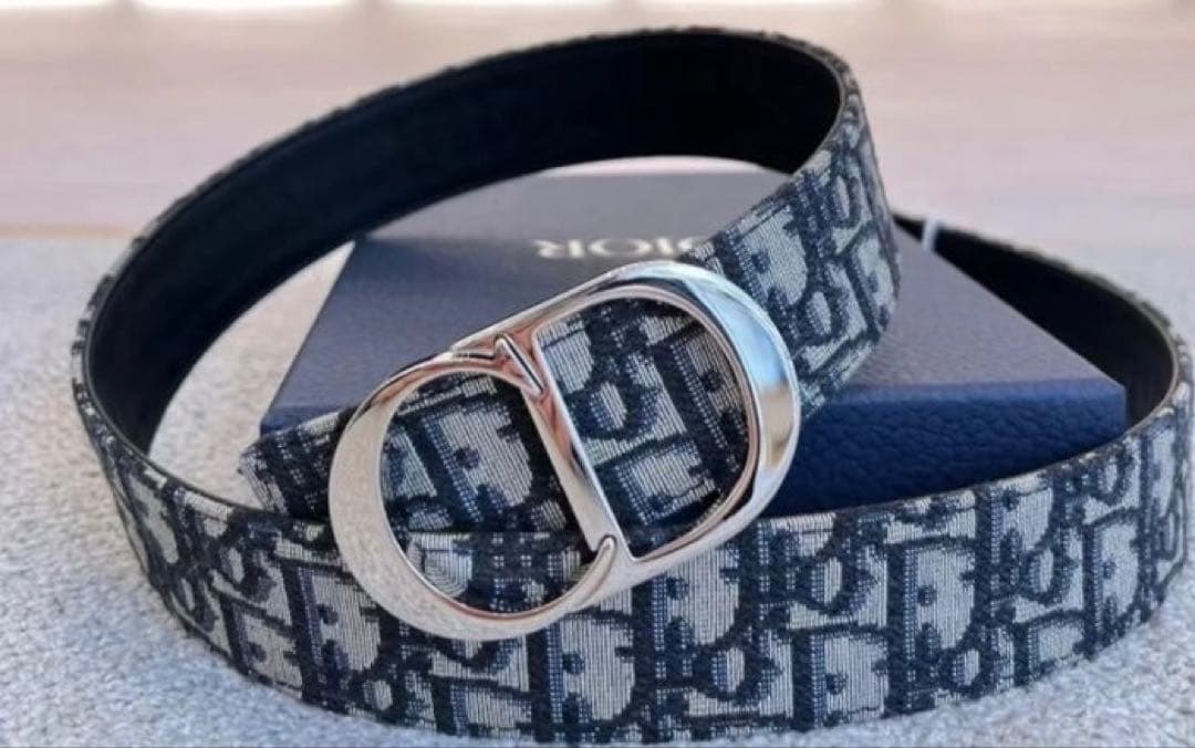 Dior リバーシブルベルト