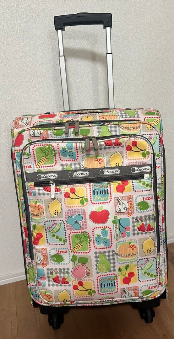 レスポートサック　キャリーケーススーツケースバッグフルーツ柄