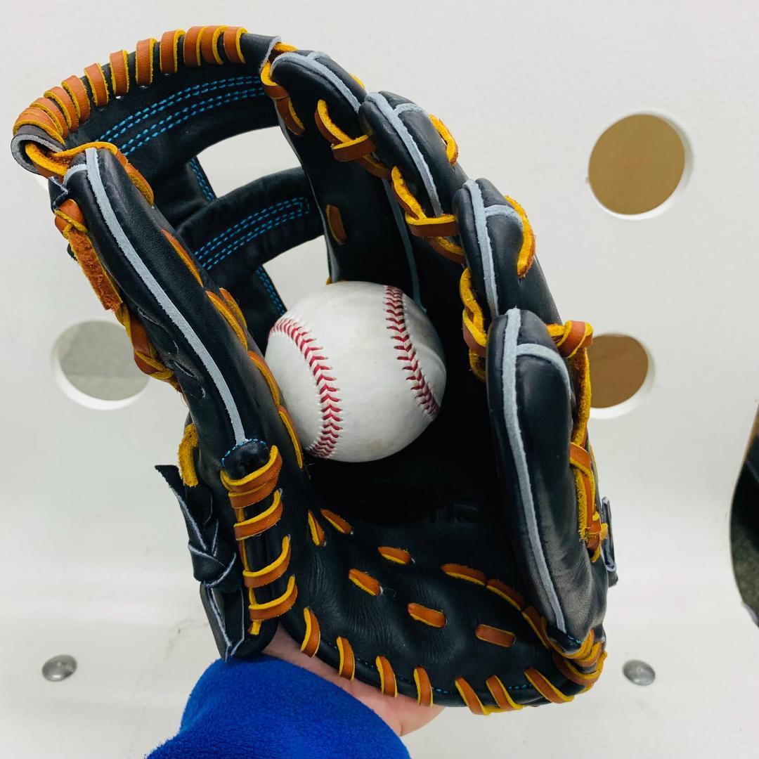 アトムズ　AGL-NE102　硬式用　内野手用　日本製　ERMリスト　型付け済み