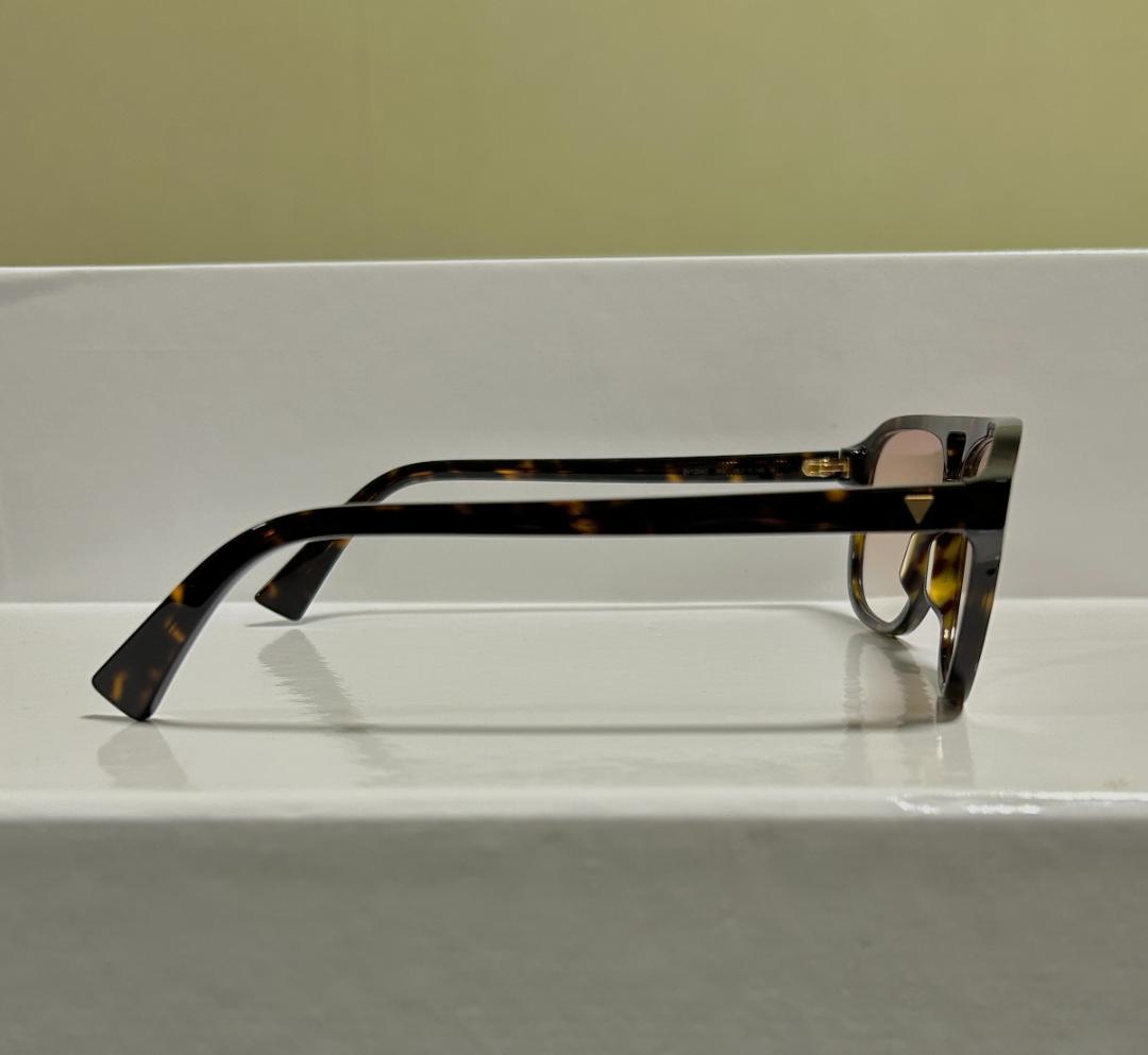 なーこ bottega veneta bv1294o